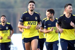 Ozan Tufan'ı incelediler: &Ouml;nemli bir sanat&ccedil;ı