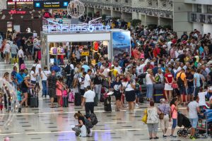 Antalya'nın 6 ayda ağırladığı turist sayısı y&uuml;zde 16,3 arttı