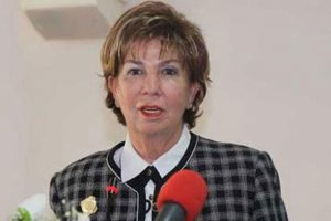 Eski Devlet Bakanı Saygın hastaneye kaldırıldı
