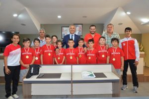 Minikler Hentbol'da gururlandırdı