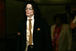 Michael Jackson hayranları "taciz mağdurlarına" dava a&ccedil;tı