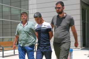 Otostop&ccedil;uları gasbeden 3 ş&uuml;pheli son işlerinde yakalandı