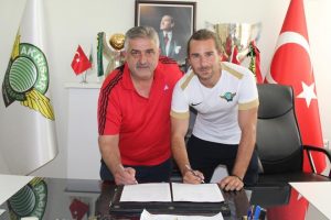 Akhisarspor'da Tolga yuvaya d&ouml;nd&uuml;