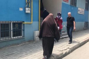 Dilenci operasyonu: 2'si yabancı 8 kişi yakalandı