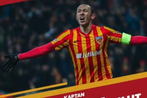 Umut Bulut bir yıl daha Kayserispor'da