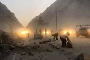 Kalifornia'da art&ccedil;ı sarsıntılar devam ediyor