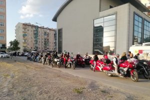 Kayseri'de 100 motorla d&uuml;ğ&uuml;n konvoyu yaptılar!