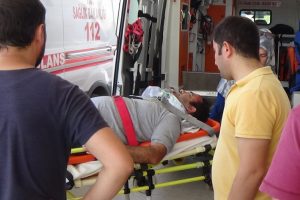 Bursa'da kaynak yaparken d&uuml;şerek yaralandı