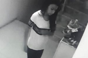 Su i&ccedil;me bahanesiyle geldi, hırsız &ccedil;ıktı!