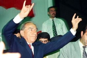 Bursa'da İneg&ouml;l İl&ccedil;e Belediye Meclisinde MHP'nin 'T&uuml;rkeş' &ouml;nerisi reddedildi