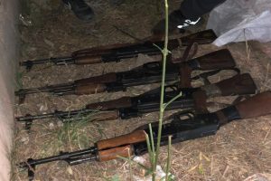 Y&uuml;ksekova'da &ccedil;ok sayıda silah ve patlayıcı madde ele ge&ccedil;irildi