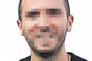 Gen&ccedil; kadını evine g&ouml;t&uuml;r&uuml;p zorla birlikte oldu
