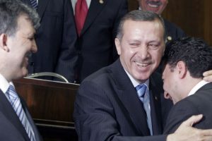 Abdulkadir Selvi: Yeni parti sorulunca Erdoğan duygusallaşmış, 'Sırtımızdan han&ccedil;erlediler' demiş
