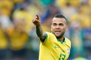 Inter Dani Alves ile masaya oturmaya hazırlanıyor