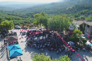 Bursa'da binlerce yıllık Y&ouml;r&uuml;k gelenekleri yeniden canlandırıldı