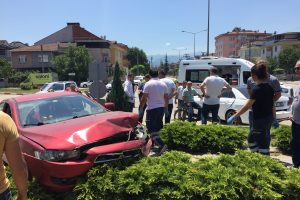 Bursa'da kaza anı kameraya b&ouml;yle yansıdı