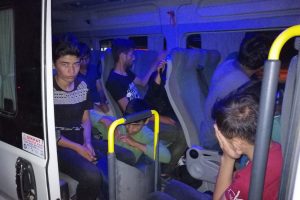 &Ccedil;anakkale'de 52 ka&ccedil;ak g&ouml;&ccedil;men yakalandı