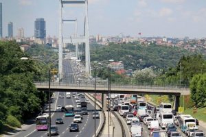 İETT'den FSM K&ouml;pr&uuml;s&uuml;'ndeki trafiğini rahatlatmak i&ccedil;in &ouml;nlem