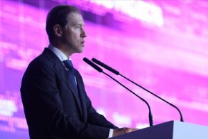 Manturov: 'T&uuml;rk iş insanlarının Rusya'ya daha rahat gelmeleri i&ccedil;in bir takım paketler hazırladık'