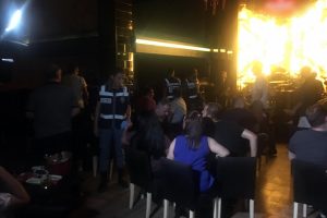 Ahlak polisinden b&uuml;y&uuml;k Bursa uygulaması