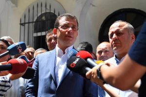 İmamoğlu İBB'nin mali tablosunu a&ccedil;ıkladı: Yatırım değil batırım yapmışlar