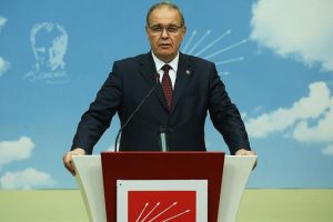 &Ouml;ztrak: Enflasyonun tek sorumlusu g&ouml;revden alınan Merkez Bankası Başkanı mı?