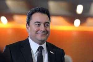 AK Parti'den Ali Babacan hamlesi: Kurucu &uuml;yeler listesinden &ccedil;ıkardı