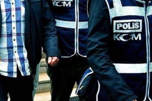 İki &uuml;steğmene FET&Ouml;'den g&ouml;zaltı