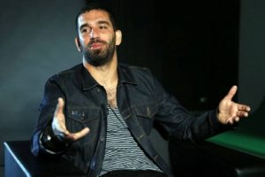 Arda Turan Galatasaray'a d&ouml;n&uuml;yor!