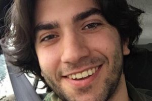 Kamyonla &ccedil;arpışan motosiklet s&uuml;r&uuml;c&uuml;s&uuml; hayatını kaybetti