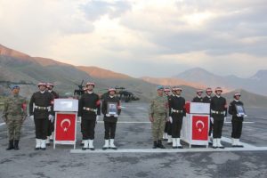 Hakkari'de şehitleri uğurlama t&ouml;reni