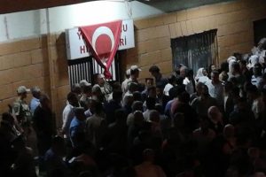 PKK'lı ter&ouml;ristler 2 &ccedil;obanı &ouml;ld&uuml;rd&uuml;
