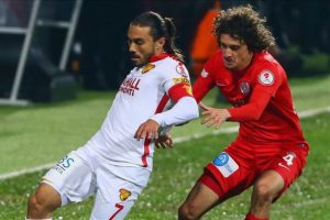 Antalyaspor'da Osman &Ccedil;elik'le yollar ayrıldı
