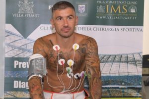 Kolarov 2 sene r&ouml;tarla Fenerbah&ccedil;e'ye geliyor!