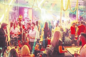 Ukraynalı &ccedil;ete y&uuml;zlerce turistin kabusu oldu!