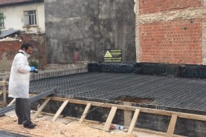 Bursa'da inşaatta elektrik akımına kapılan iş&ccedil;i &ouml;ld&uuml;