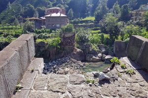 Rize'de 300 yıllık kemer k&ouml;pr&uuml; &ccedil;&ouml;kt&uuml;