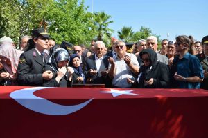 Şehit &Uuml;steğmen Emre Kargın son yolculuğuna uğurlandı