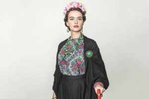 Hande Soral, Frida Kahlo'ya can vermeye devam