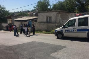 Komşusunun g&uuml;vercinlerini beslerken damdan d&uuml;şerek &ouml;ld&uuml;