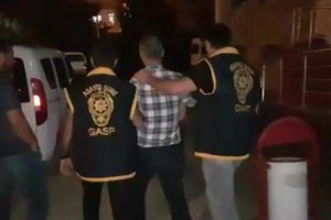 17 bı&ccedil;ak darbesi ile &ouml;ld&uuml;r&uuml;lm&uuml;şt&uuml;... Failleri 14 yıl sonra yakalandı