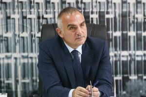 Bakan Ersoy: 4 bine yakın iş&ccedil;i istihdam edilecek