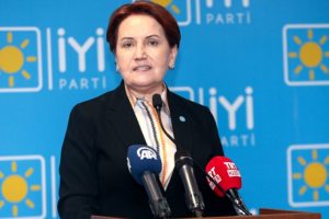 Akşener'den Babacan ve Davutoğlu'nun yeni parti girişimleriyle ilgili ilk yorum