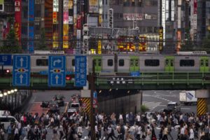 Japonya'da gen&ccedil; n&uuml;fus azalıyor! Yabancı iş&ccedil;iye y&ouml;nelim başladı
