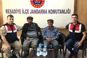 Yaylada kaybolan kişiyi jandarma buldu