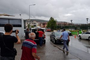 Bursa Gemlik'te izinsiz eyleme 8 g&ouml;zaltı
