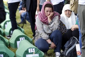 33 Srebrenitsa kurbanı daha toprağa verildi
