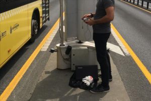 Metrob&uuml;s g&uuml;zergahındaki r&uuml;zgar t&uuml;rbinleri d&uuml;nyaya a&ccedil;ılıyor