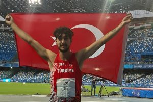 &Uuml;niversite Yaz Oyunları'nda T&uuml;rkiye'nin ilk madalyasını aldı