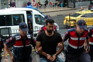 İnternetten aldığı pompalı t&uuml;fekle eşini &ouml;ld&uuml;rd&uuml;